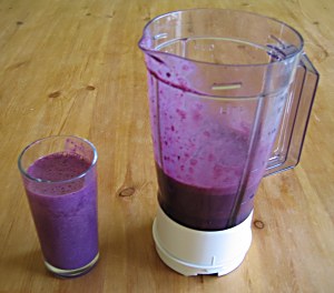 A blueberry smoothie could be all you need to get your daily ration of antioxidants, but standard tests on supplements and foodstuffs could say for sure (Credit: David Bradley)