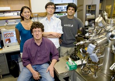 Melissa Panlasigui, Michael Crommie, Yuanbo Zhang, and Victor Brar.  (Credit: Roy Kaltschmidt, Lawrence Berkeley National Laboratory)